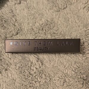 Give Them Lala Beauty Box